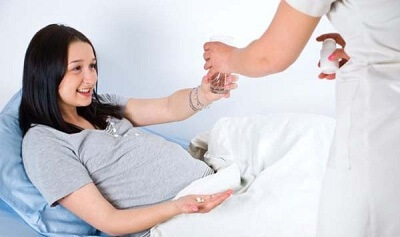 Bị trĩ sau sinh có nguy hiểm tới người mẹ không