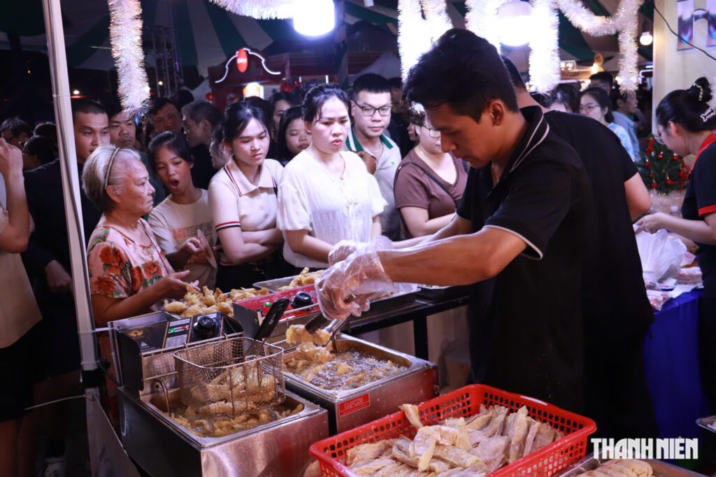 Lễ hội ẩm thực Chợ Lớn thu hút đông đảo người dân mỗi dịp tổ chức