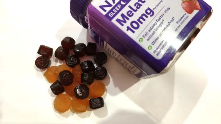 Kẹo dẻo melatonin được Hoàng Minh mua với giá gần 500.000 đồng/hộp. Ảnh: Nhân vật cung cấp