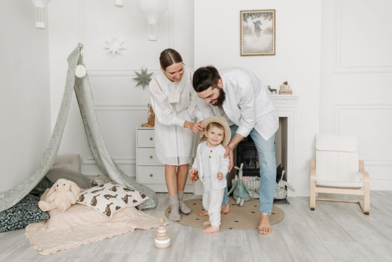 Phụ huynh lo con chạy đua làm đẹp hồ sơ vào lớp 10